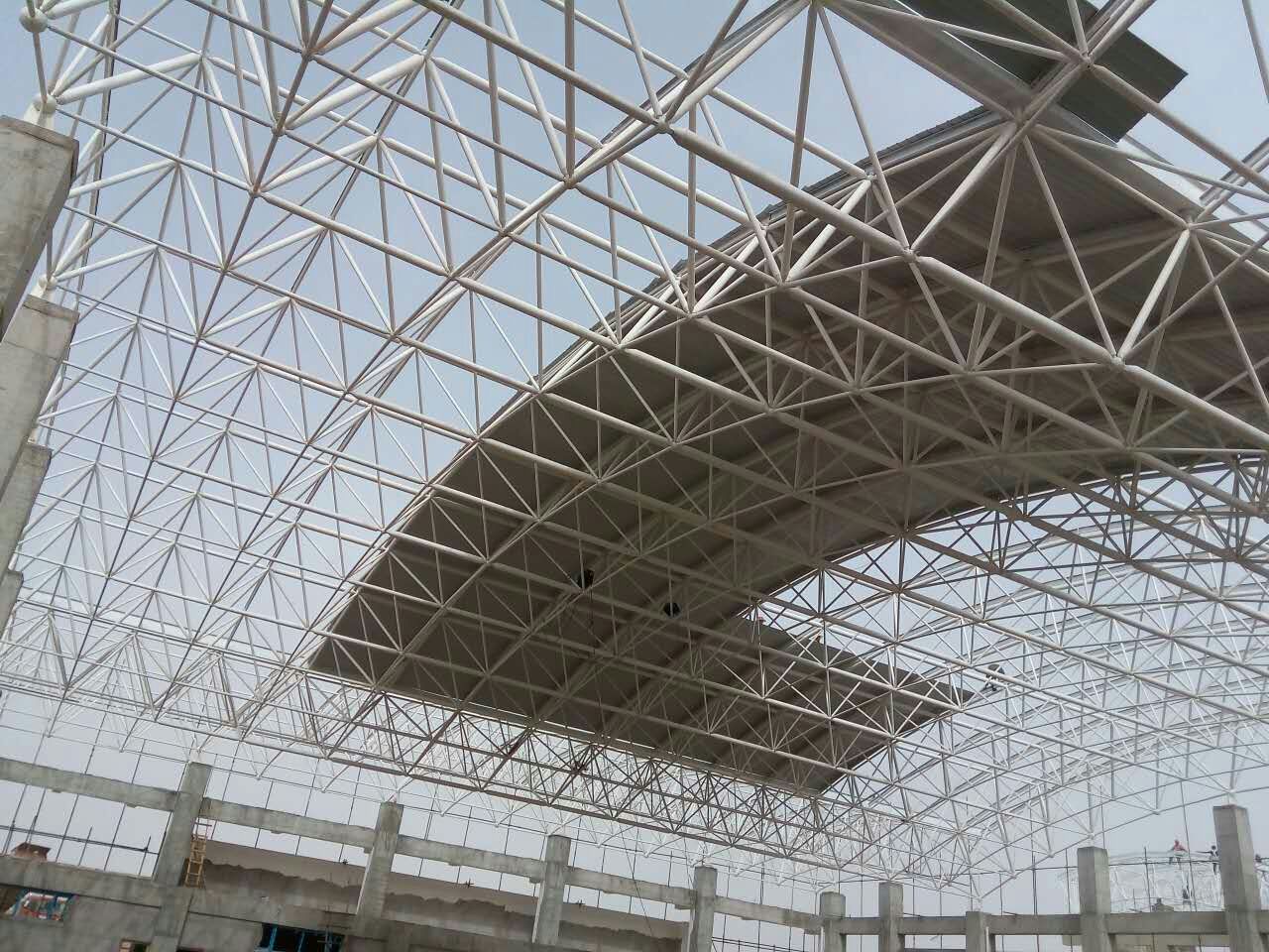 长春青岛一汽网架